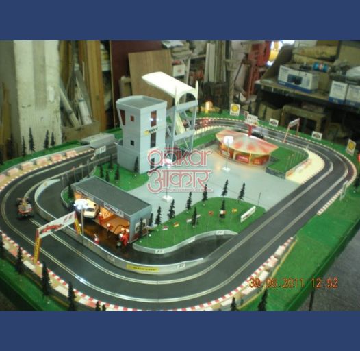 RACING TRACK MODEL